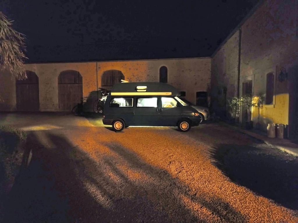 Le Clos Du Bas Courtil Guesthouse B&B Omaha Beach Osmanville Bagian luar foto
