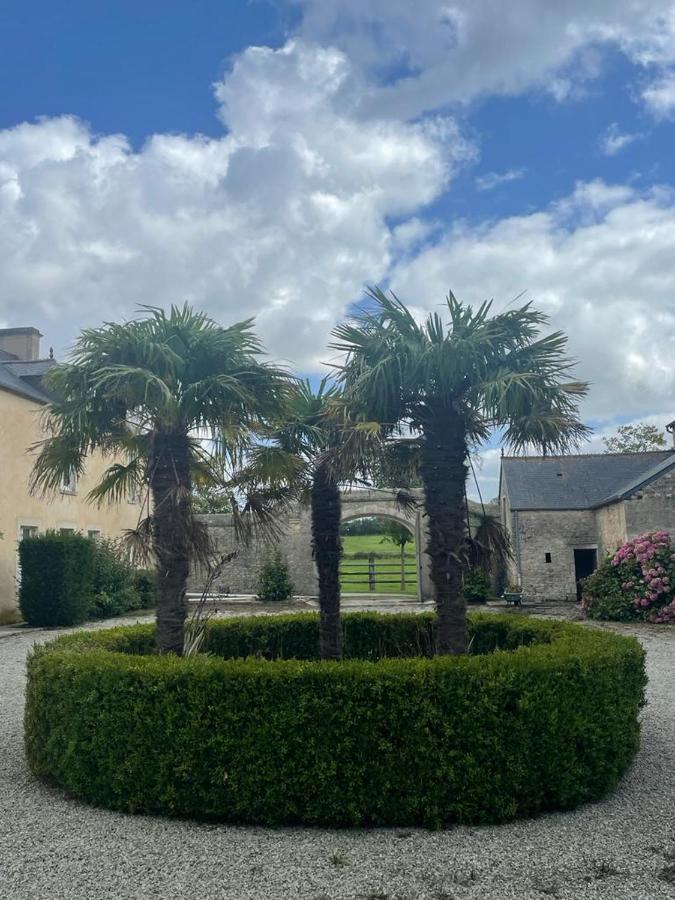 Le Clos Du Bas Courtil Guesthouse B&B Omaha Beach Osmanville Bagian luar foto