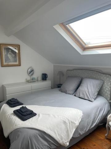 Le Clos Du Bas Courtil Guesthouse B&B Omaha Beach Osmanville Bagian luar foto